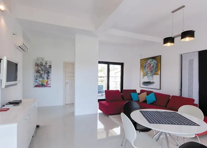 Pucalo By Guide * Kampor