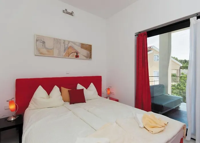 Pucalo By Guide וילה Kampor