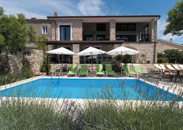 Villa Pucalo By Guide *